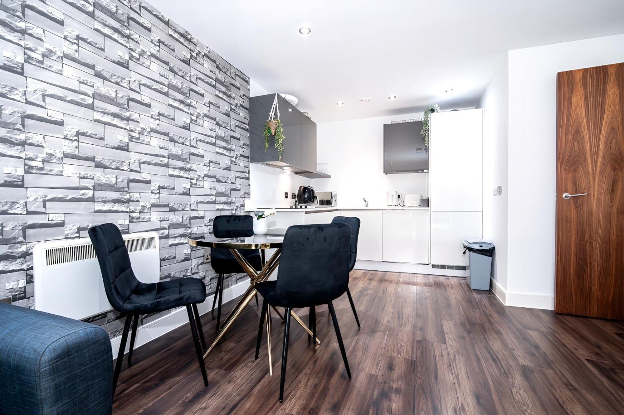 Stunning Apartment In Birmingham Buitenkant foto